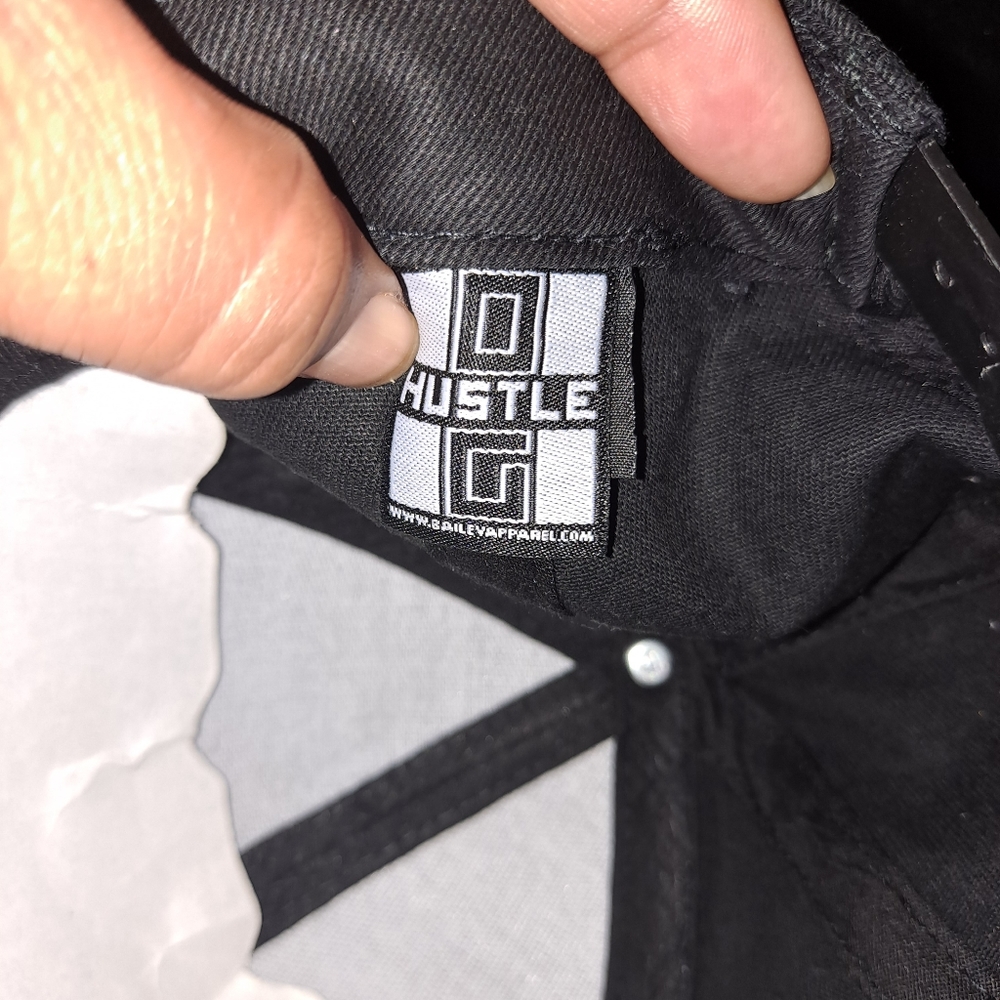 HUSTLE Cap. - Picture 5 of 5